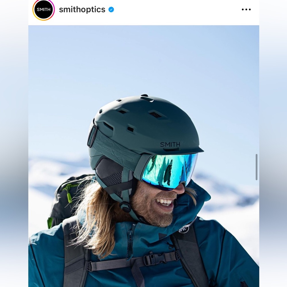 Spruce Green Unisex ski/snowboard helmet